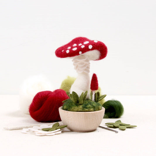 Benzie Design - Needle Felting Kit, Crimson Toadstool